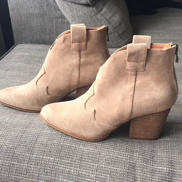 Light brown ankle booties. Wore once like new - Picture 3 of 4